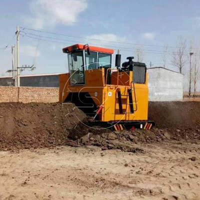 Transformar el estiércol animal en fertilizante biológico con el transformador de compost de ancho de trabajo de 2400 mm