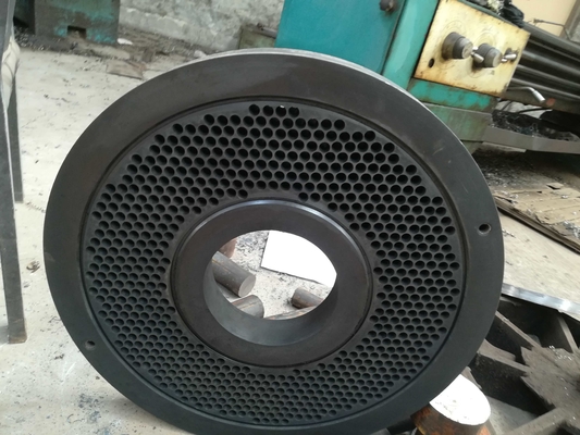 Máquina de producción de piensos para la cría de ganado de 2 t/h con y tensión personalizada