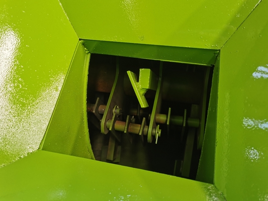 Trituradora de material semidehido 2024 Trituración para la fabricación de fertilizantes Máquina de 1-8 t/h Capacidad