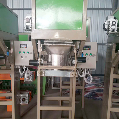 Máquina de embalaje de alimento para aves de corral de 1600 kg de alta productividad para el llenado de polvo y gránulos