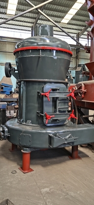 2400KG de peso mineral de piedra caliza Raymond Molino máquina de molienda para la fabricación de fertilizantes